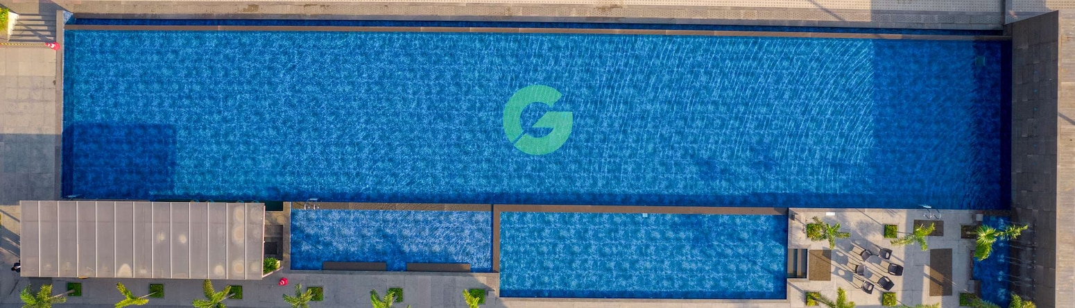 Gift City Club, a member of Radisson Individuals - पूल एरियल व्यू