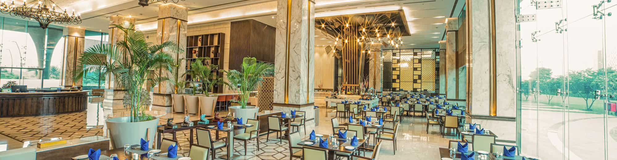 Gift City Club, a member of Radisson Individuals - रेस्टोरैंट