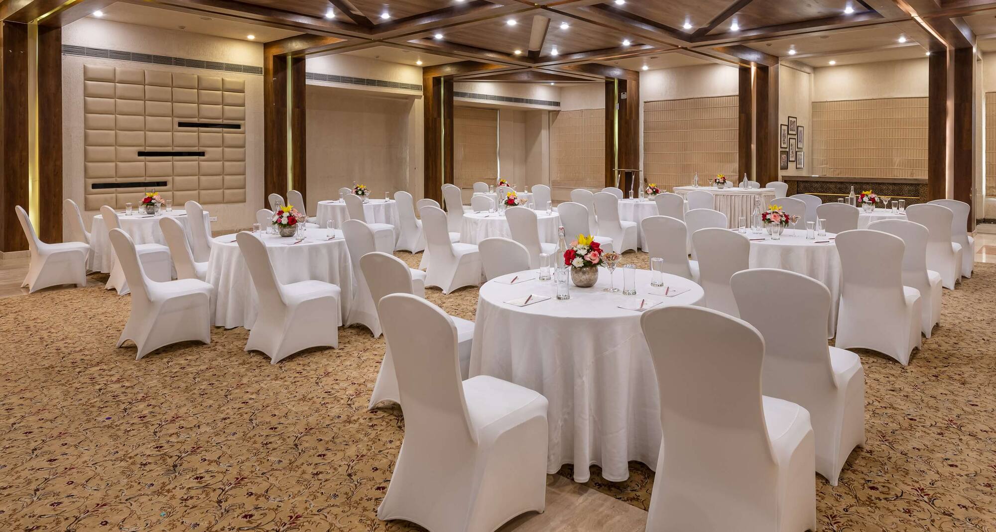 Glenview Resort Kasauli, a member of Radisson Individuals - The Grande Hall