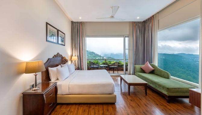 Glenview Resort Kasauli, a member of Radisson Individuals - Executive Suite with valley view