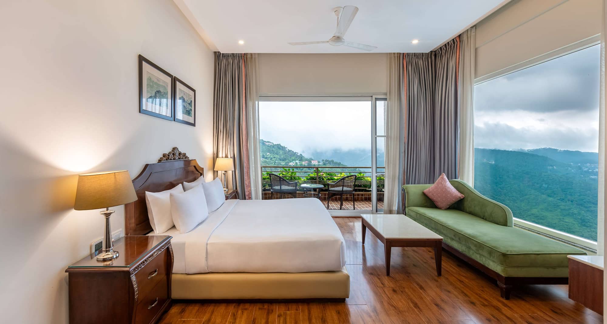 Glenview Resort Kasauli, a member of Radisson Individuals - Executive Suite with valley view