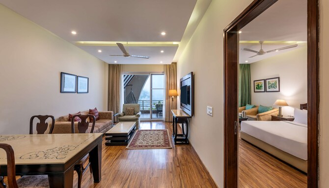 Glenview Resort Kasauli, a member of Radisson Individuals - Executive Suite with valley view