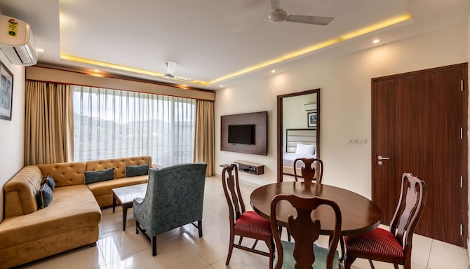 Glenview Resort Kasauli, a member of Radisson Individuals - Villa Room with valley view