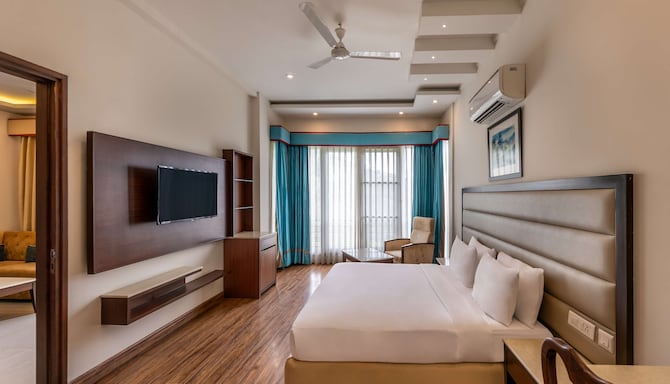 Glenview Resort Kasauli, a member of Radisson Individuals - Villa Room with valley view