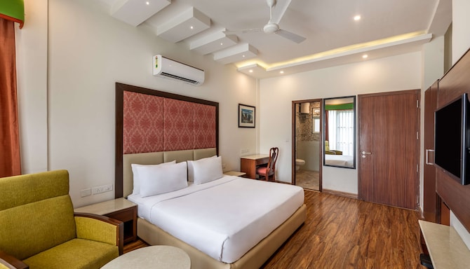 Glenview Resort Kasauli, a member of Radisson Individuals - Villa Room with valley view