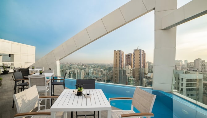 Golden Tulip Achrafieh - TKW  HDR Edit