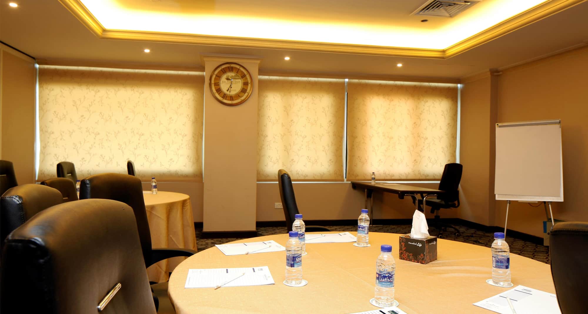 Golden Tulip Al Khobar Suites - Meeting Room