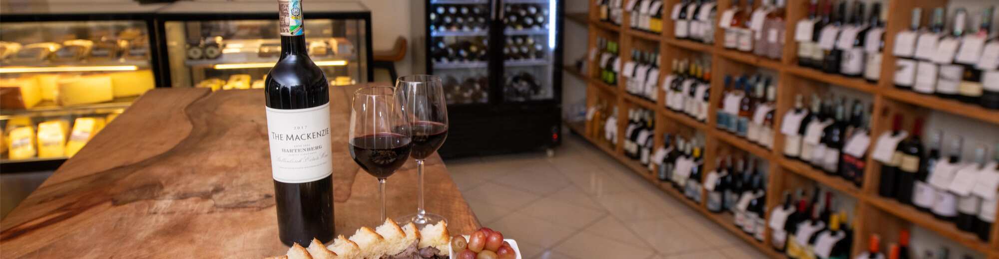 Golden Tulip Dar Es Salaam - Wine and Cheese Shop