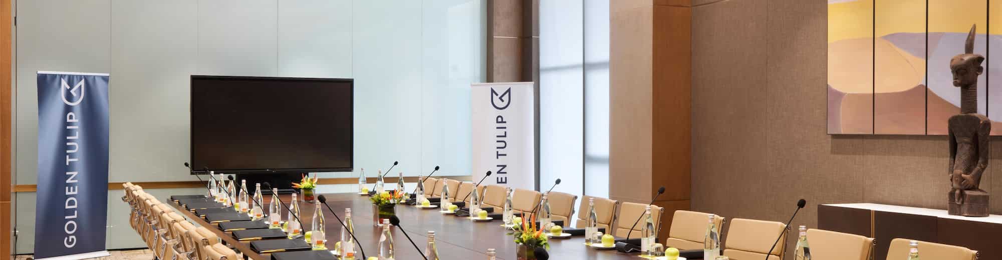 Golden Tulip Louvre Brand - HERO BLOCK