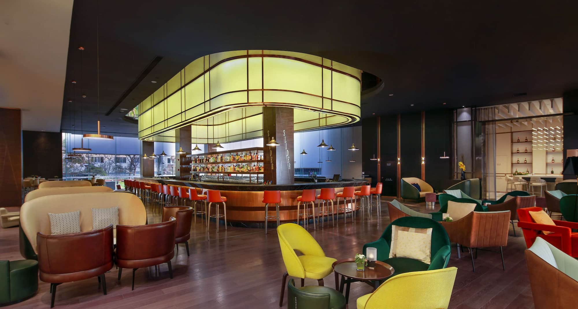 上海虹桥宾馆 - Golden Tulip Shanghai Rainbow - Slider Bar