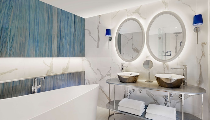 Grand Hotel Brioni Pula, A Radisson Collection Hotel - Люкс ванна