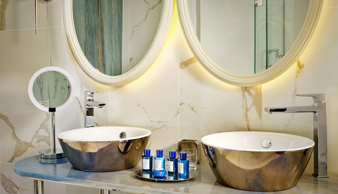 Grand Hotel Brioni Pula, A Radisson Collection Hotel - Люкс ванна