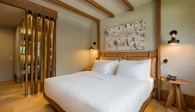Grand Hotel Savoia Cortina d'Ampezzo, A Radisson Collection Hotel - Collection Room