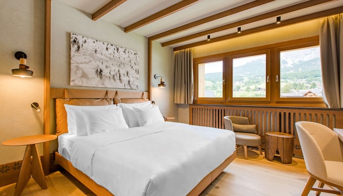 Grand Hotel Savoia Cortina d'Ampezzo, A Radisson Collection Hotel - Collection Room