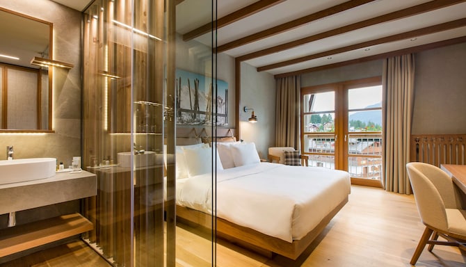 Grand Hotel Savoia Cortina d'Ampezzo, A Radisson Collection Hotel - Superior Room