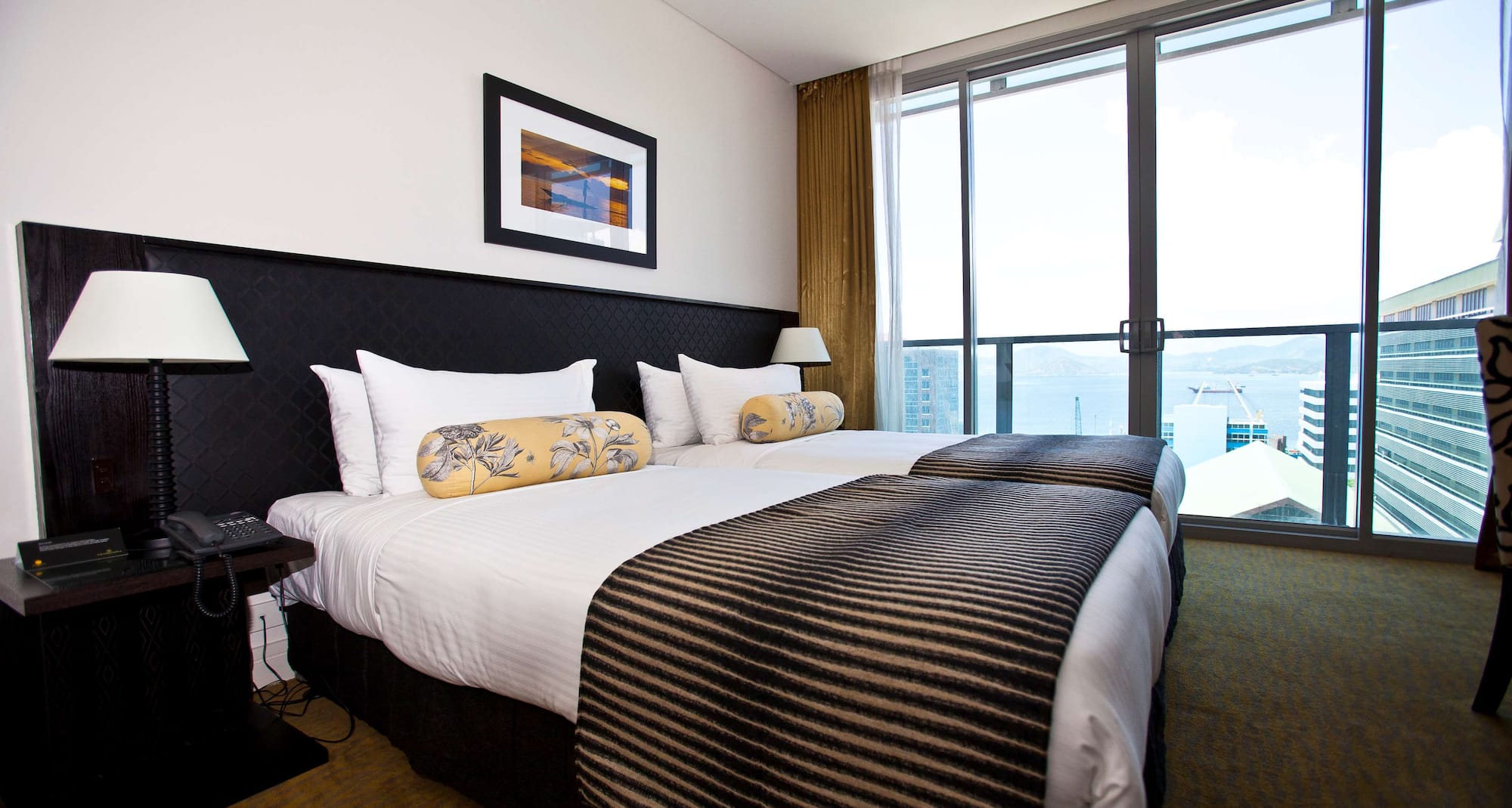 Grand Papua Hotel, a member of Radisson Individuals - Premium Room twin beds - Harbour View
