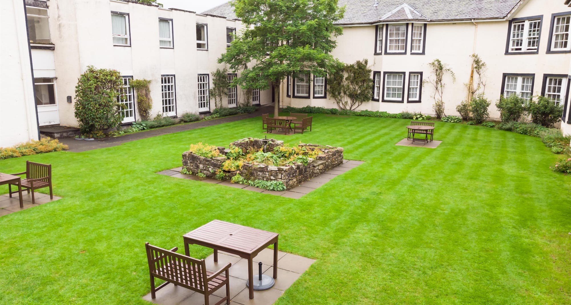 Green hotel, a member of Radisson Individuals - Green Hotel Courtyard