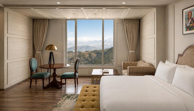 Greenberry Resort Narkanda, a member of Radisson Individuals Premier - Suite - Apple Valley View