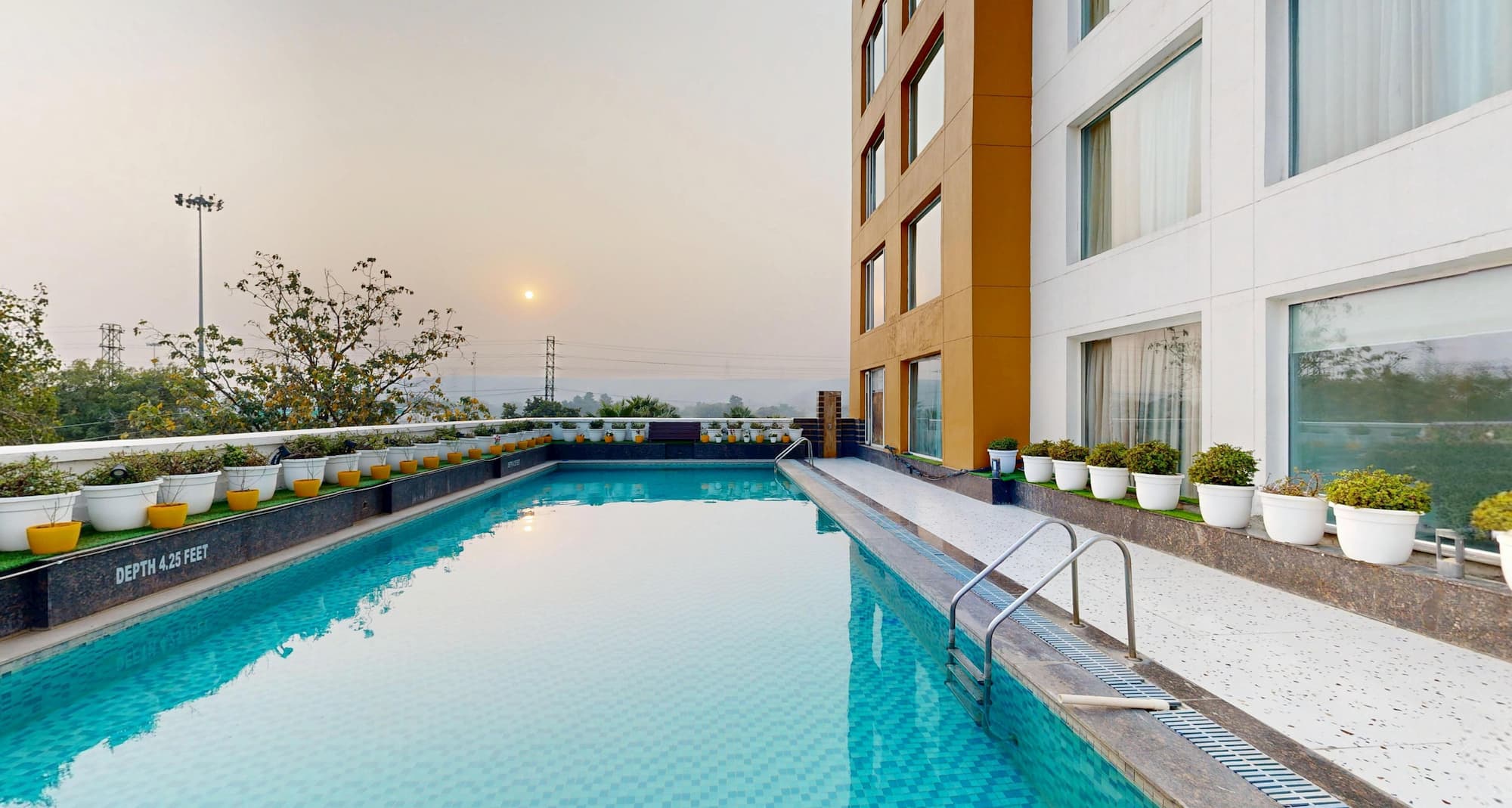 Gurmon Hotels Sohna Road Gurugram, a member of Radisson Individuals - Pool