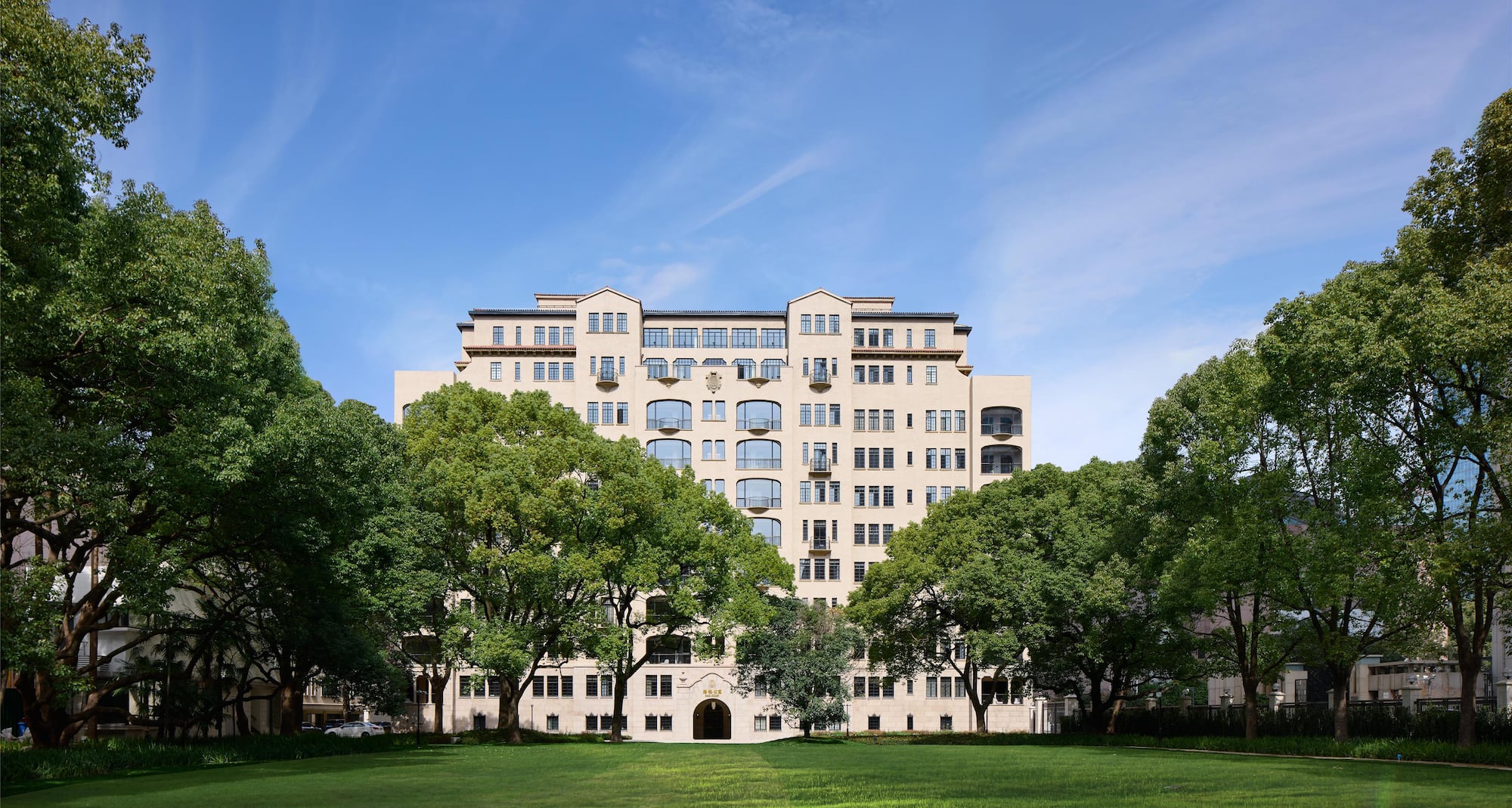 Haig Court - Hotel Architecture