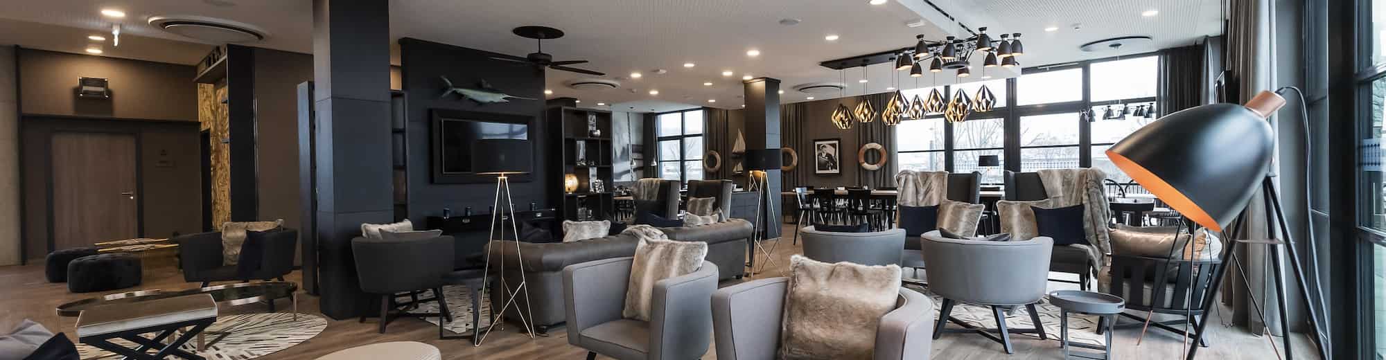 HARBR. Hotel Heilbronn, a member of Radisson Individuals - Lobby and Restaurant Living Room