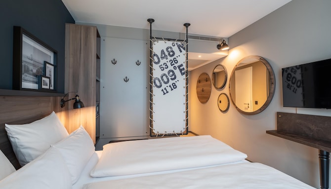 HARBR. Hotel Ludwigsburg, a member of Radisson Individuals - Standard Room High Floor