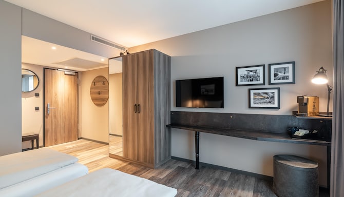HARBR. Hotel Ludwigsburg, a member of Radisson Individuals - Superior Room Twin
