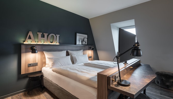HARBR. Hotel Ludwigsburg, a member of Radisson Individuals - Junior Suite