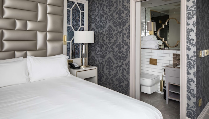 Henrietta House, a member of Radisson Individuals - Boutique Superior Room