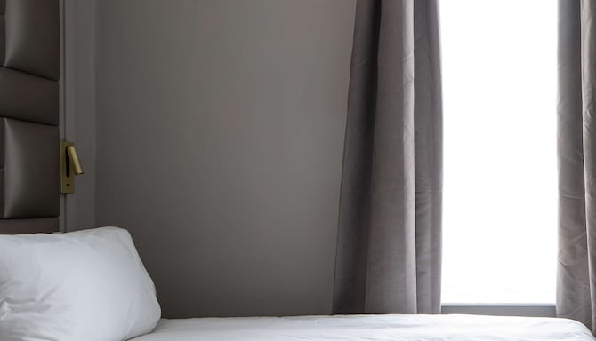Henrietta House, a member of Radisson Individuals - Individual Room