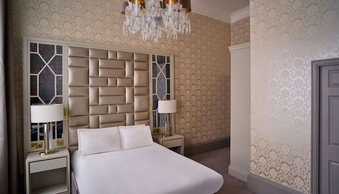 Henrietta House, a member of Radisson Individuals - Boutique Superior room