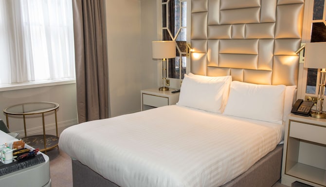 Henrietta House, a member of Radisson Individuals - Boutique Triple Room
