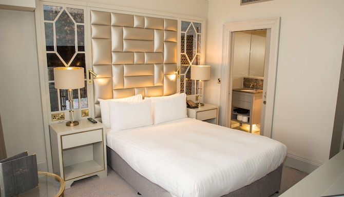 Henrietta House, a member of Radisson Individuals - Boutique Triple Room