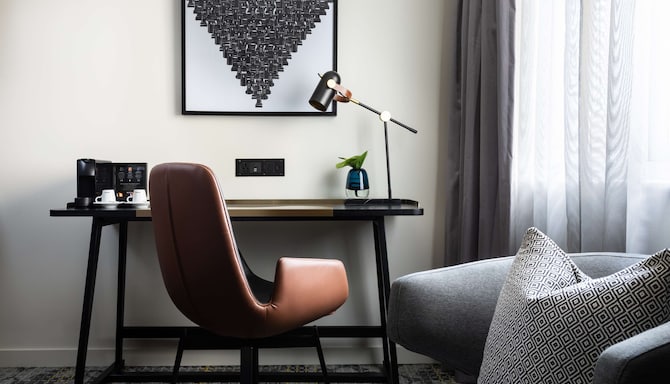 Holmes Hotel London - Guest room