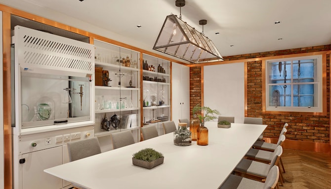 Holmes Hotel London - The Laboratory