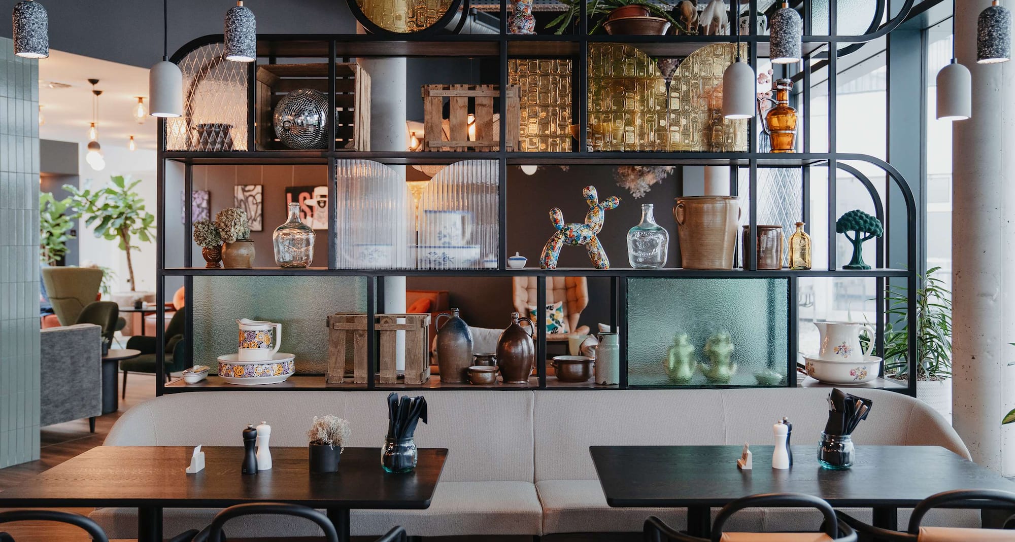 Hotel Berlin, Berlin, a member of Radisson Individuals - Lütze Bar seating area