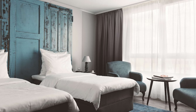 Hotel Berlin, Berlin, a member of Radisson Individuals - Standard Room with twin beds