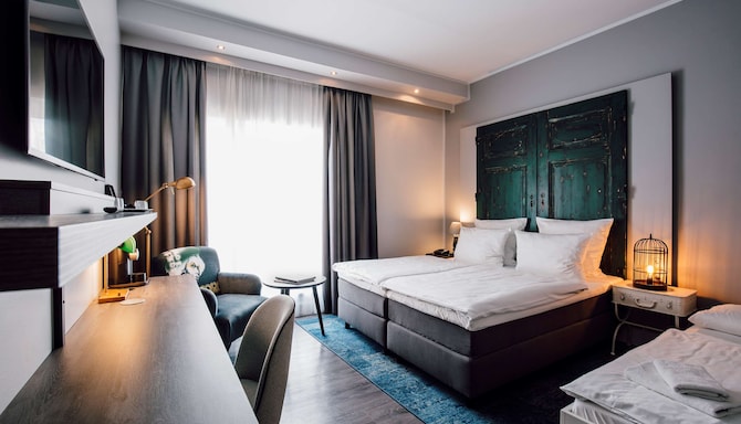 Hotel Berlin, Berlin, a member of Radisson Individuals - Family Room