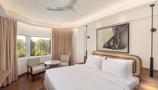 Hotel Gwalior Regency, a member of Radisson Individuals - Superior room Bedroom