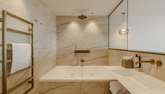 Hotel & Spa Amoria La Baule, a member of Radisson Individuals - Salle de bain de la chambre