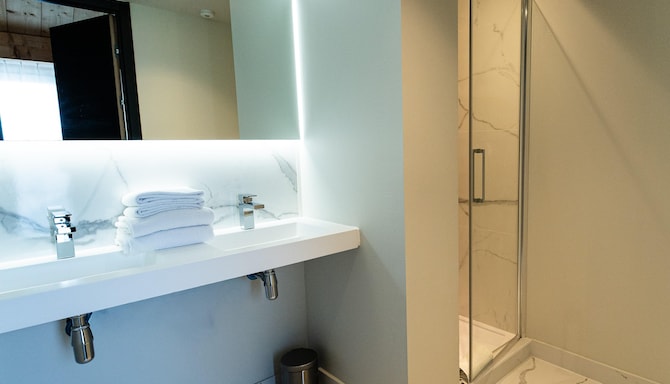 Hotel & Spa des Beaux-Arts Bourges, a member of Radisson Individuals - Bathroom