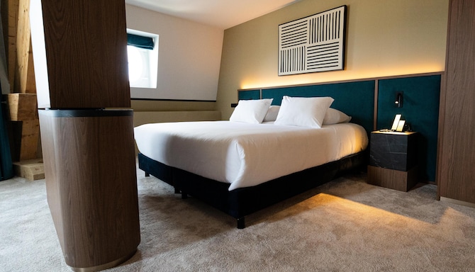 Hotel & Spa des Beaux-Arts Bourges, a member of Radisson Individuals - Junior Suite & Family Room