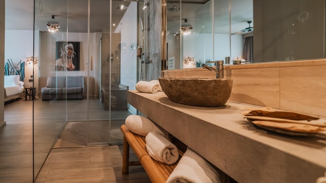 Hotel Tarifa Lances, a member of Radisson Individuals - Baño de la habitación de invitados