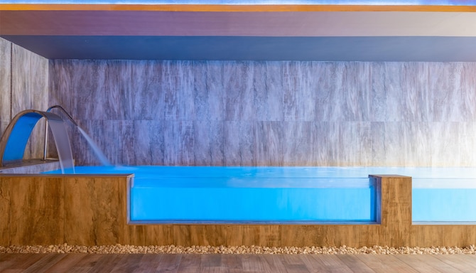 Hotel Tarifa Lances, a member of Radisson Individuals - Spa pool