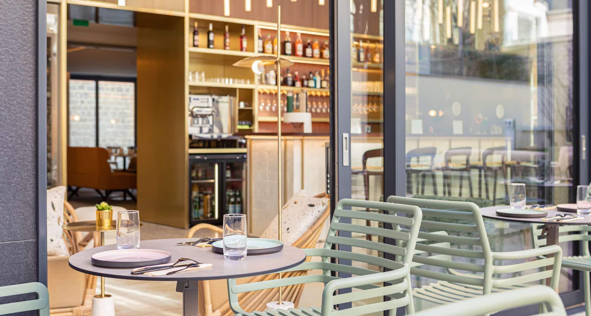 Hotel Yac Paris Clichy, a member of Radisson Individuals - Bar Terrace