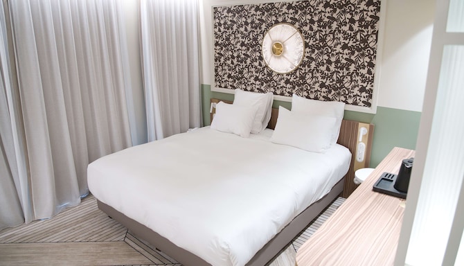 Hotel Yac Paris Clichy, a member of Radisson Individuals - Superior Room