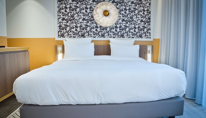 Hotel Yac Paris Clichy, a member of Radisson Individuals - Superior Room with garden