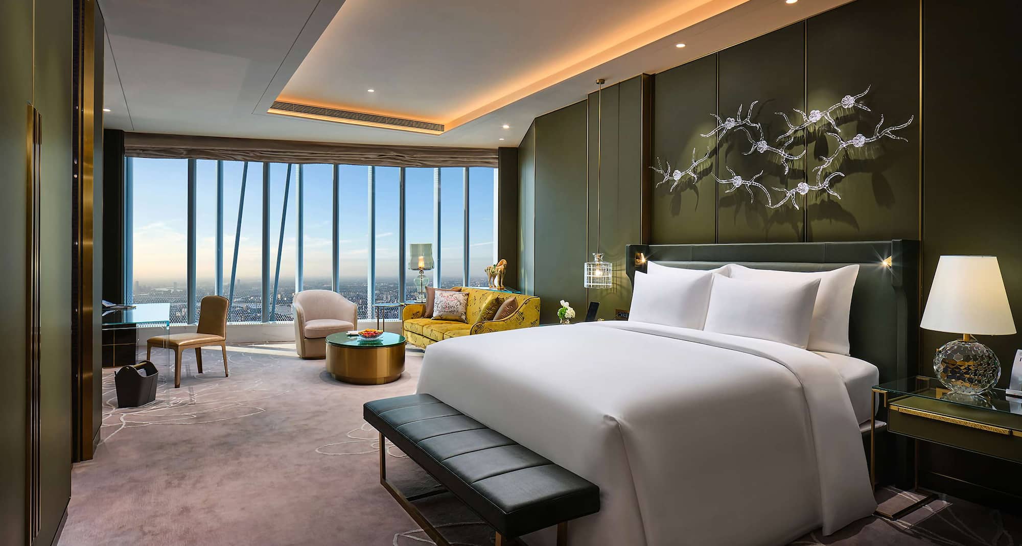 上海中心J酒店 - J Hotel Shanghai Tower - Premium Stateroom and Stateroom Bed Area  - New Chinese Style