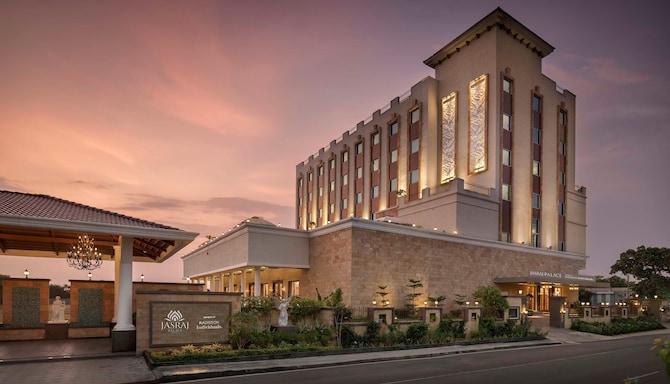 Jasraj Palace Yavatmal Hotel, a member of Radisson Individuals - Exterior