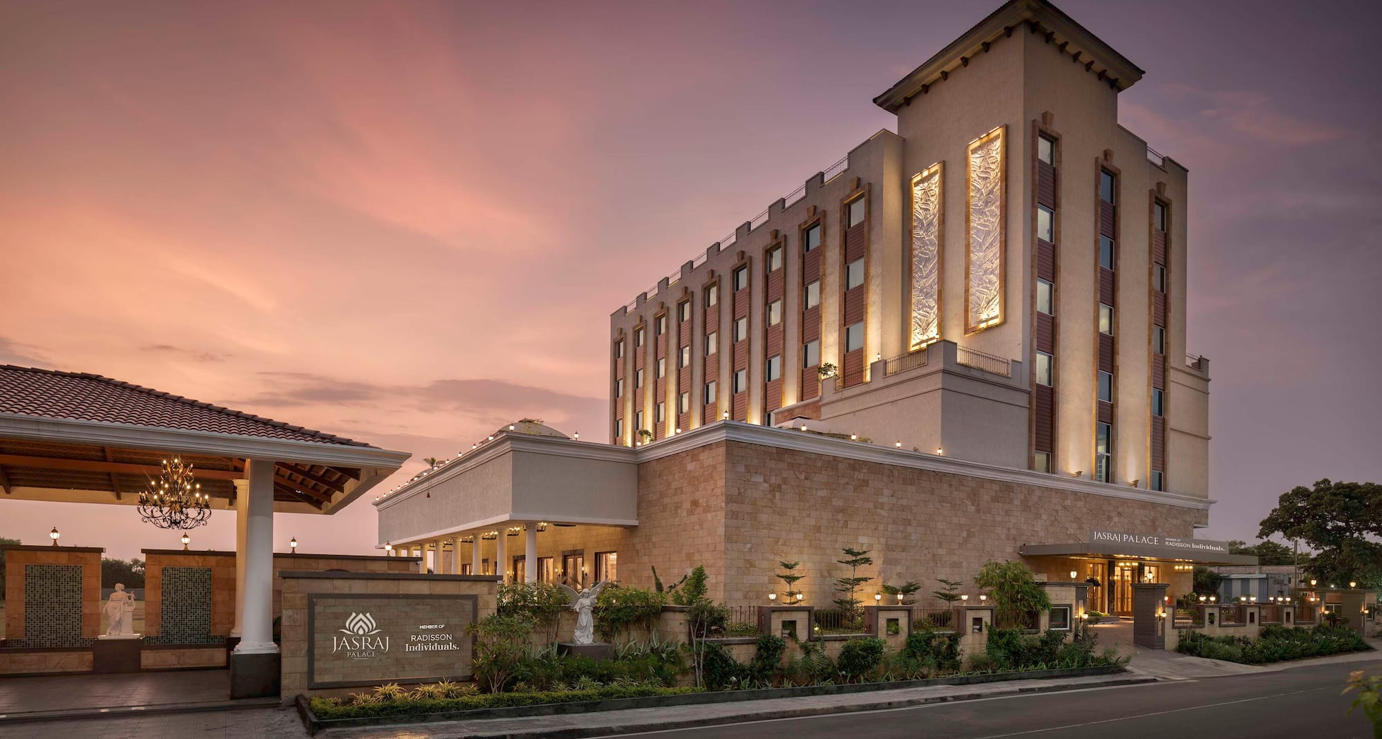 Jasraj Palace Yavatmal Hotel, a member of Radisson Individuals - Exterior